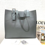 Ziva's Charm handbag – detail view (33cm*37cm*17cm)