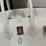  satchel close-up of hardware and finish