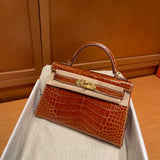 Crisp handbag styled for everyday wear