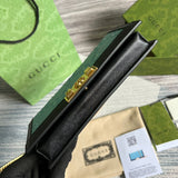 Handle and strap detail of premium chic women's handbag – women's luxury handbag