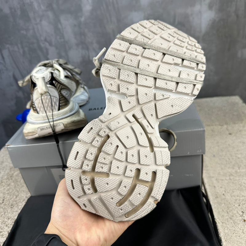 Balenciaga shoes Style 052 - angled studio shot