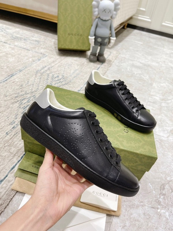 Gucci classic monochrome luxury sneakers view 6 everyday casual design