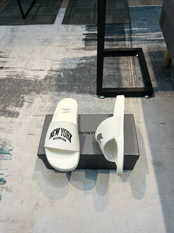 Balenciaga sandals Style 018 - packaging and accessories