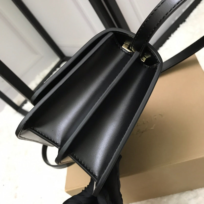 Ziva's Charm handbag – back view (one versatile size)
