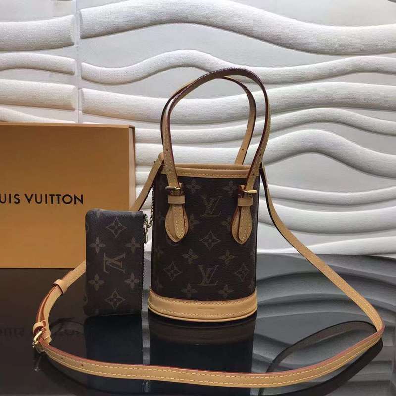Side profile of premium structured women's handbag – women's luxury accessory
