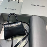 Bold Faux Leather Handbag - Sleek Minimalist Lines | Women's Fashion Handbag #619 - close-up detail shot (image 3) of designer-inspired handbag