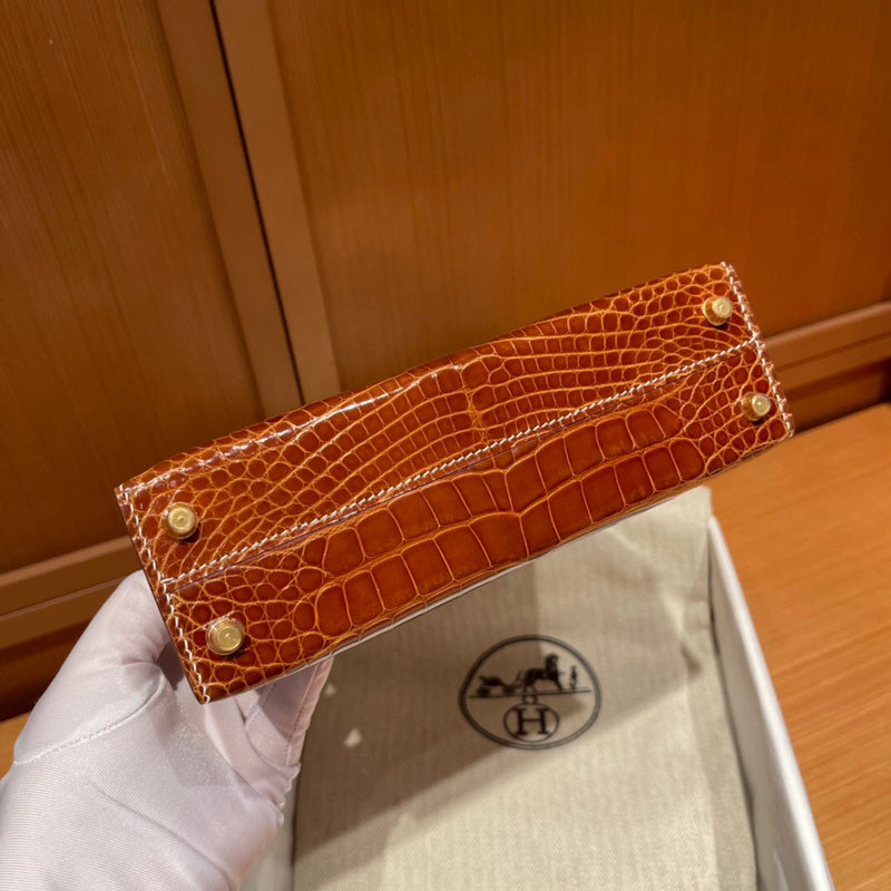 Crisp bag women's premium everyday handbag