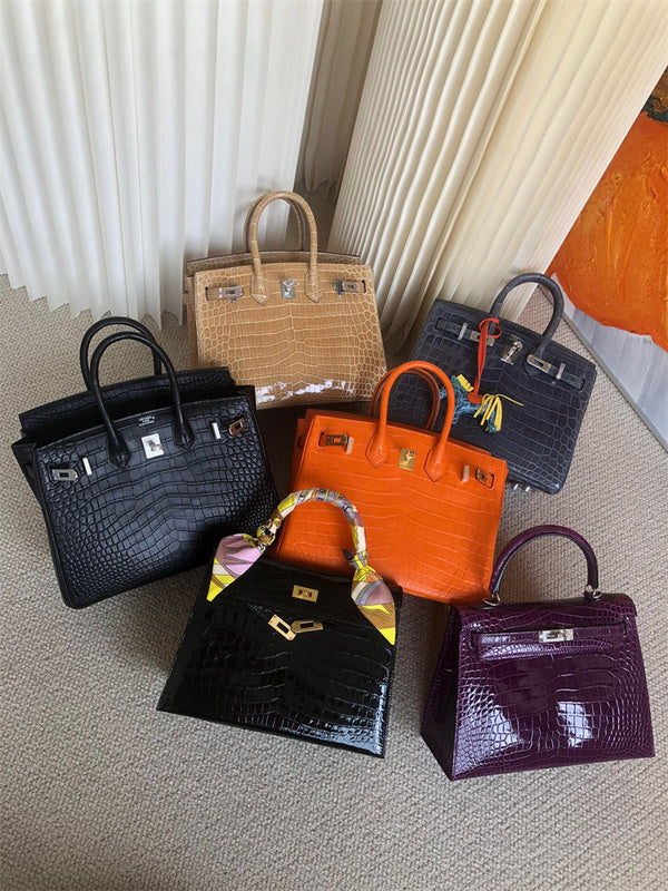  Minimalist satchel front view 7