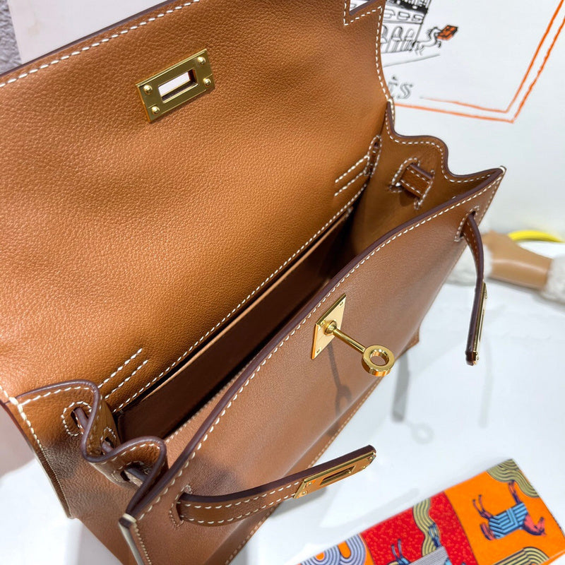 Structured handbag styled for everyday wear