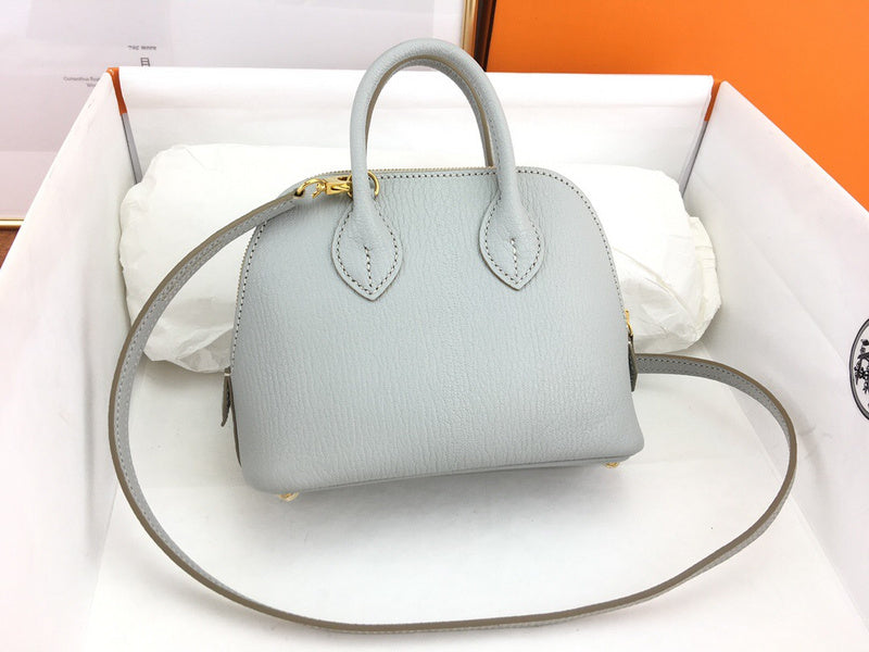 Sophisticated bag women's premium everyday handbag