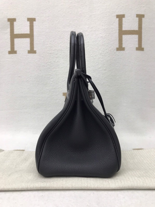  Elegant structured bag carried on shoulder 40