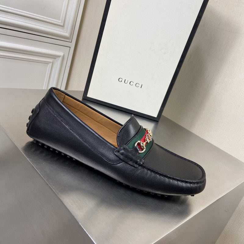 Gucci two-tone luxury sneakers view 8 breathable knit upper