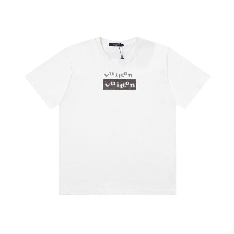 Side profile of Louis Vuitton cotton t-shirt with logo-detail design