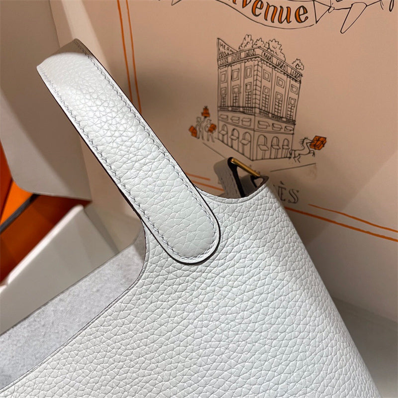  everyday bag interior and compartment view