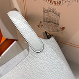  everyday bag interior and compartment view
