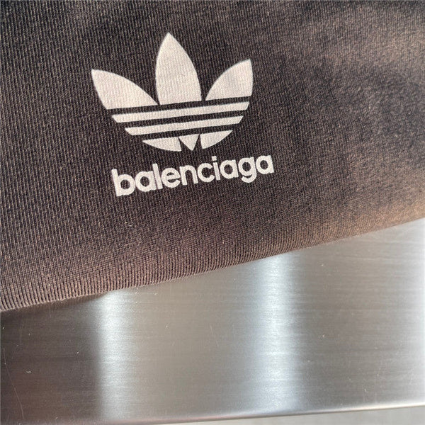Three-quarter angle view of Balenciaga luxury piece style No.459