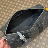  everyday everyday bag detail view showing craftsmanship 8