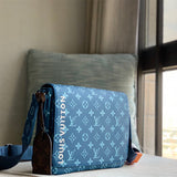  everyday bag interior and compartment view