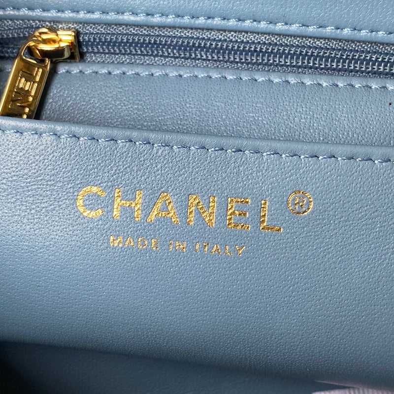  mid purse view 3