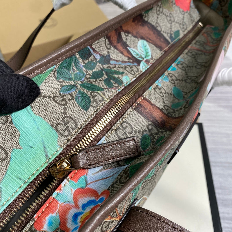 Interior view of statement polished women's handbag – women's luxury accessory