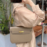  Structured carryall bag front view 13
