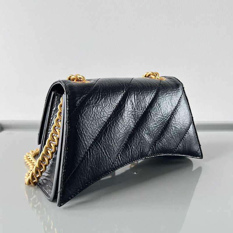 Zivas Charm Streamlined Design Statement Handbag (Modern Wardrobe Staple) – Styled Look
