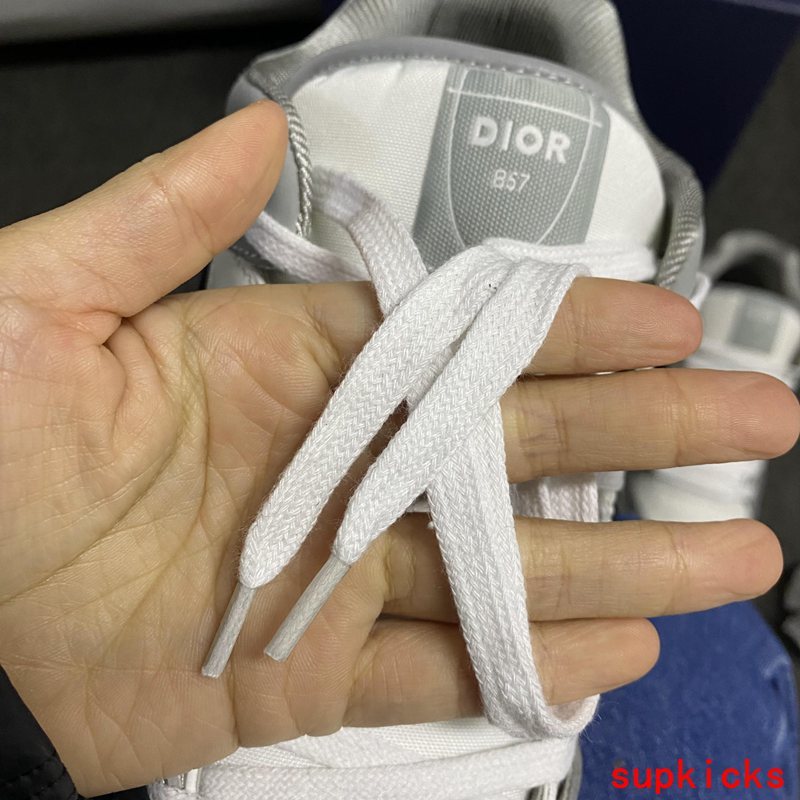 Dior shoes Style 015 - texture and material detail
