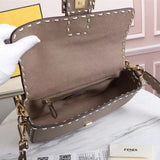 Ziva's Charm handbag – detail view (Standard Size)