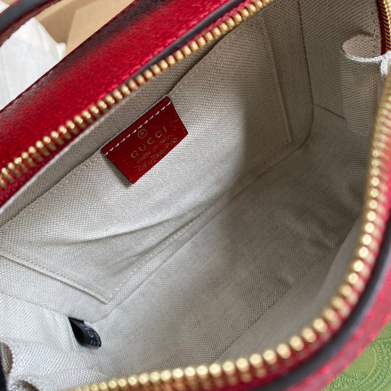 Side profile of structured sleek women's handbag – women's everyday handbag