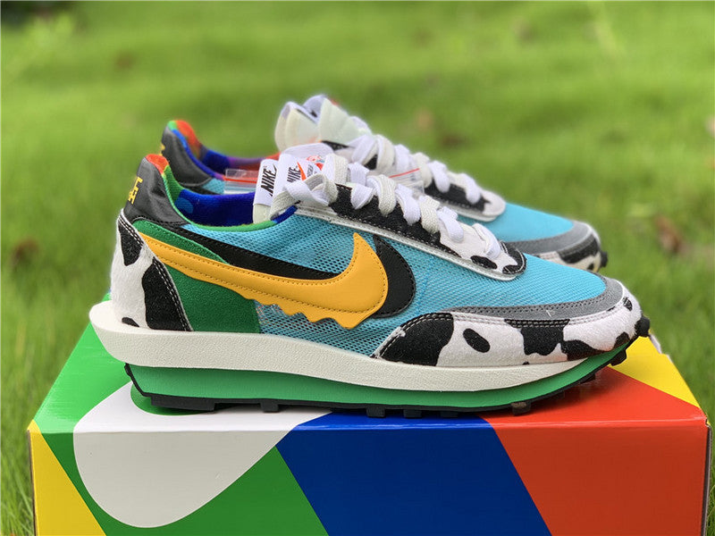 Nike Men's & Women's Premium Low-Top Trainers — Style 073 back view