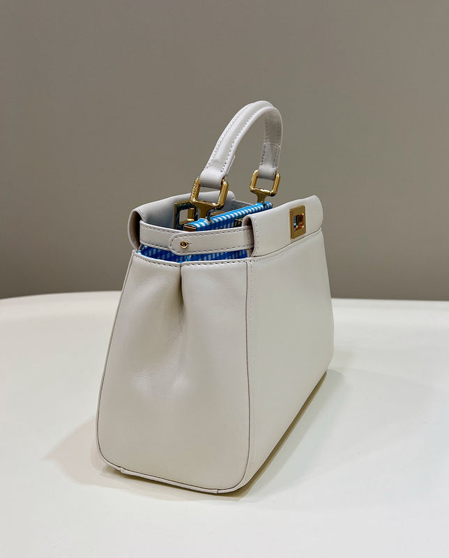 Ziva's Charm handbag – close-up view (27cm*7cm*18cm)