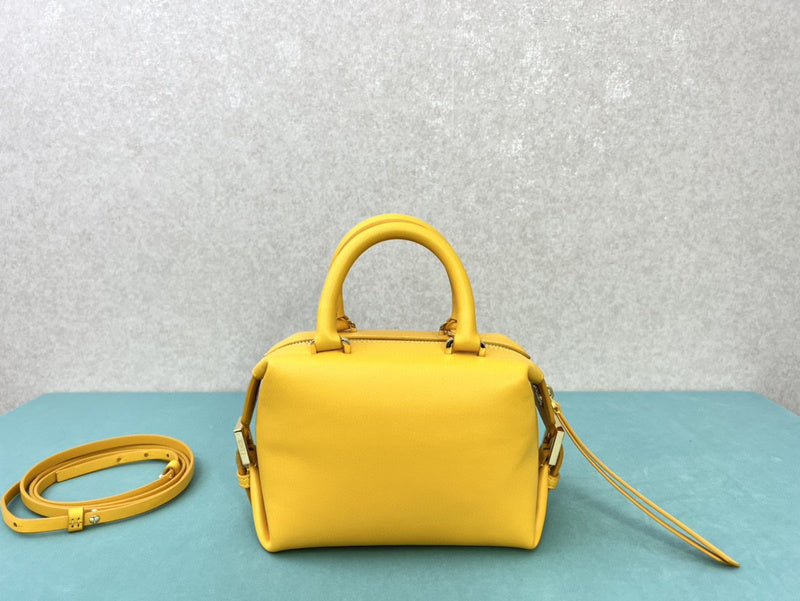 Ziva's Charm handbag – detail view (16.5cm*13.5cm*9cm)