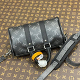  Smart tote bag carried on shoulder 10