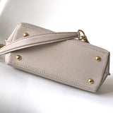  signature crossbody bag styled with outfit 18