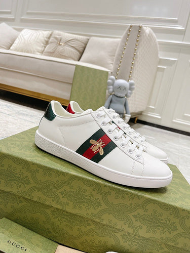 Gucci two-tone luxury sneakers view 11 breathable knit upper