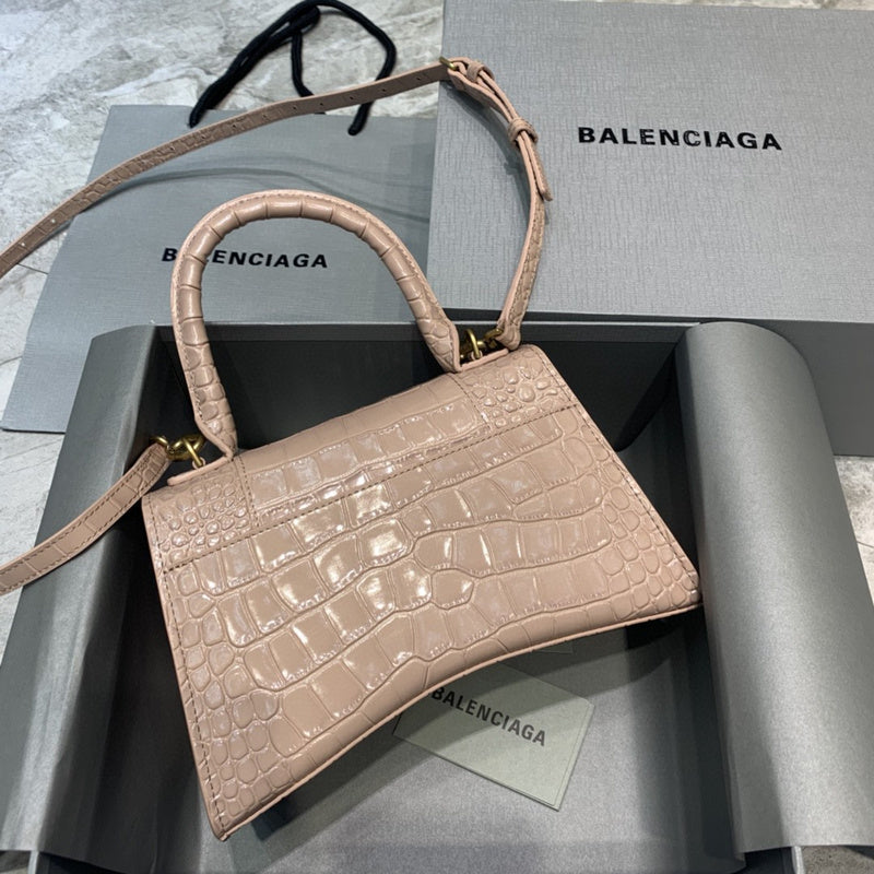Zivas Charm Sleek Silhouette Premium Handbag (Premium Everyday Carry) – Full Silhouette