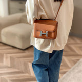 Interior view of streamlined premium bag