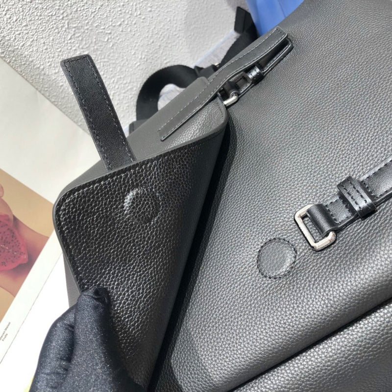 Ziva's Charm handbag – interior view (40cm*31cm*13cm)
