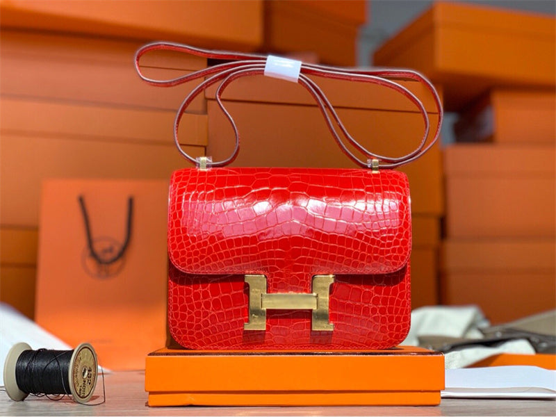 Versatile bag shown from front angle