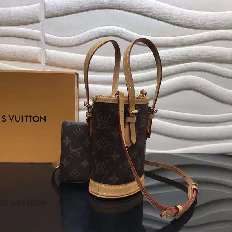 Close-up detail of premium structured women's handbag – women's luxury accessory