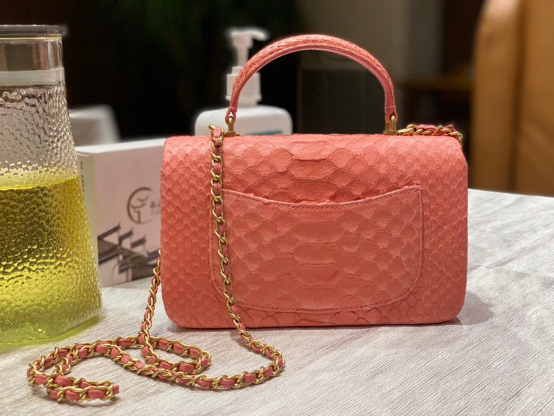  mid purse view 6