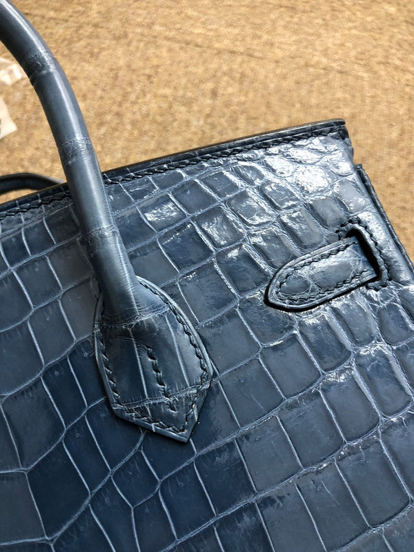Polished bag women's premium everyday handbag
