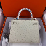  handbag interior and compartment view 9