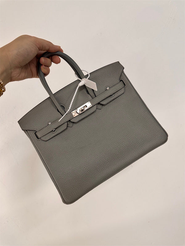  Sleek shopper bag front view 13