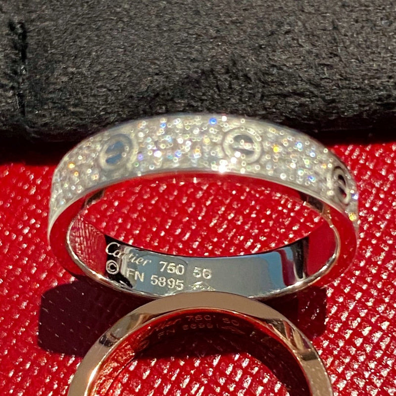 Side view of Cartier unisex jewelry piece