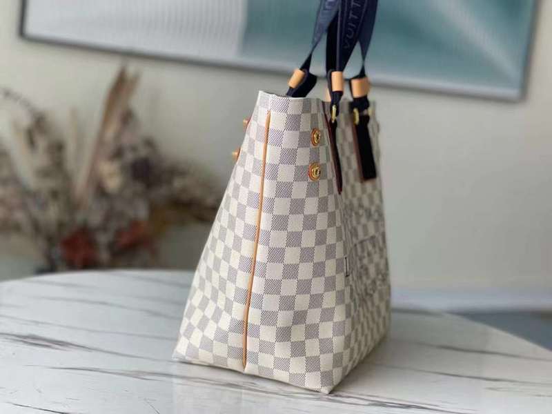 Close-up detail of premium statement women's handbag – women's statement bag