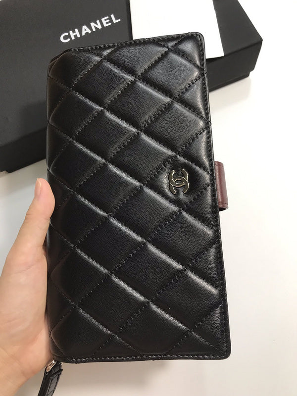Zivas Charm Modern Minimalist Look Everyday Handbag (Thoughtfully Structured Design) – Back View