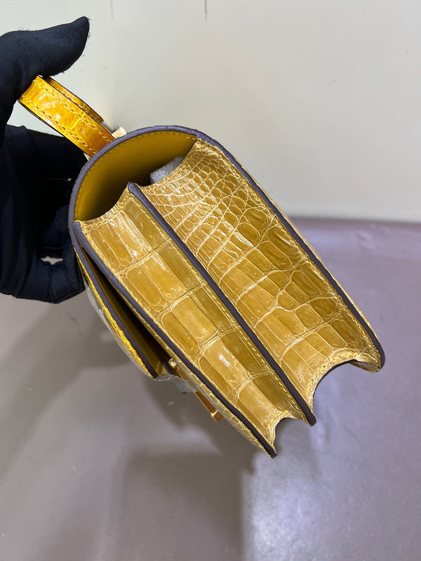 Side view of statement structured handbag