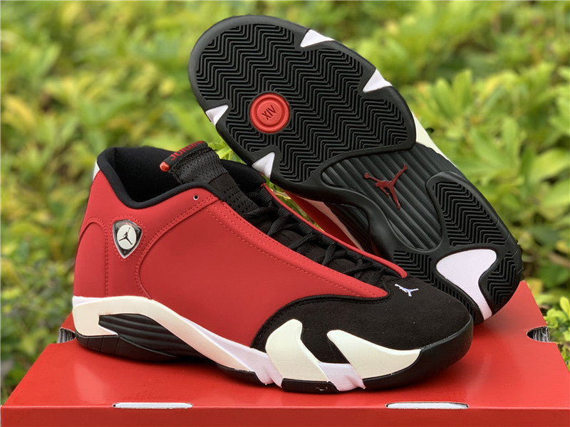 Nike Men's & Women's Premium Casual Sneakers — Style 088 detail view