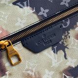  everyday bag interior and compartment view 9